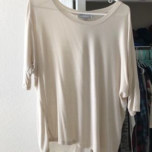 Flowy top with mid length sleeves- M